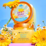 Tree Hut Dewy Daisy Shea Sugar Scrub: Exfoliate and Hydrate Skin - Image 4